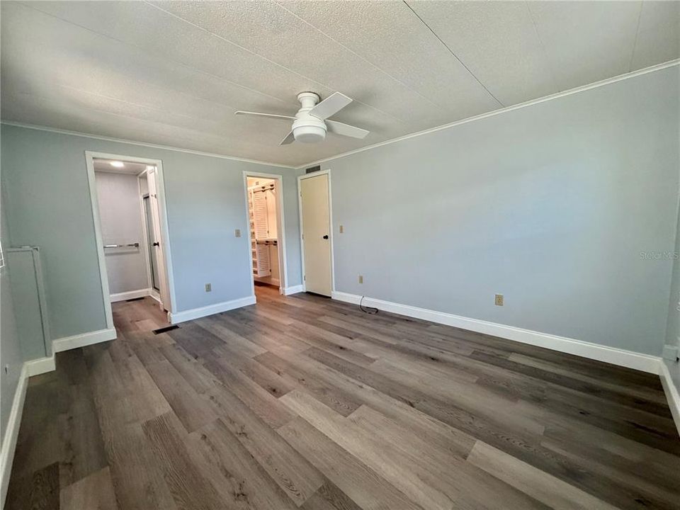 Active With Contract: $120,000 (2 beds, 2 baths, 1312 Square Feet)