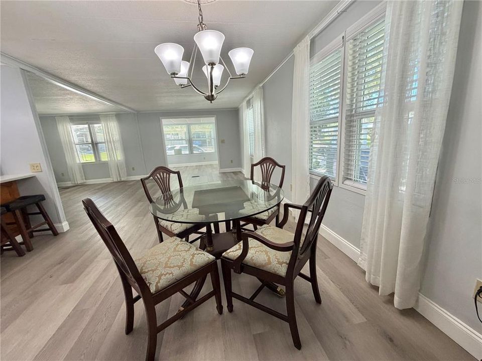 Active With Contract: $120,000 (2 beds, 2 baths, 1312 Square Feet)