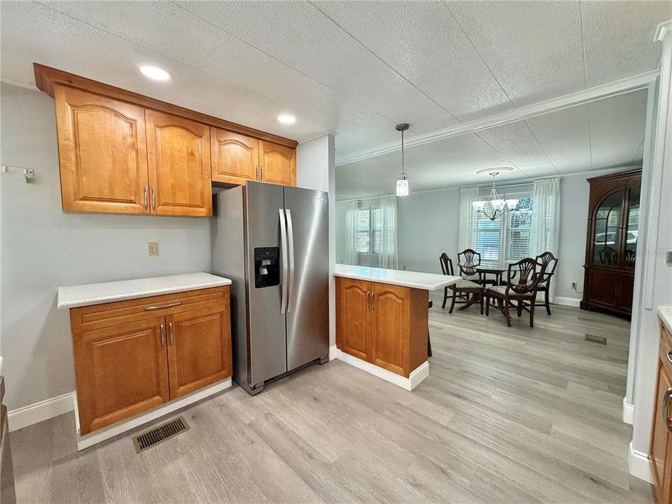 Active With Contract: $120,000 (2 beds, 2 baths, 1312 Square Feet)