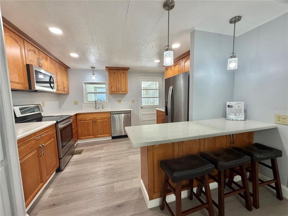 Active With Contract: $120,000 (2 beds, 2 baths, 1312 Square Feet)