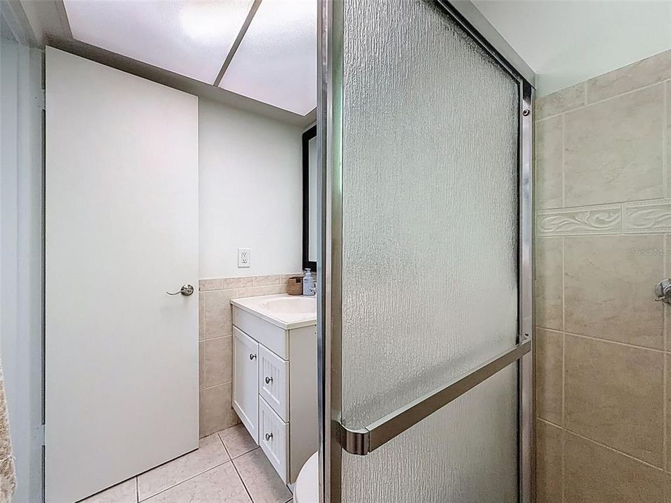 For Sale: $87,900 (2 beds, 2 baths, 888 Square Feet)