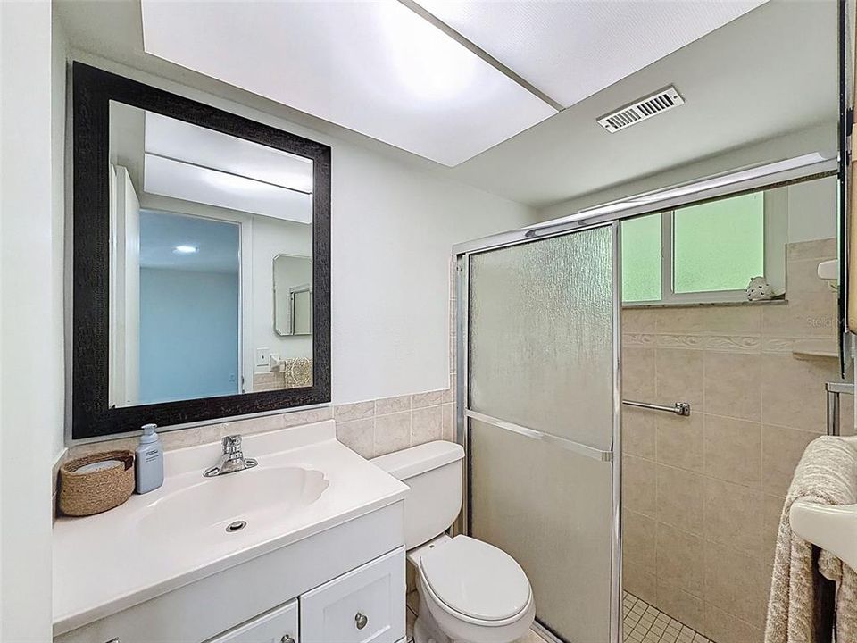 For Sale: $87,900 (2 beds, 2 baths, 888 Square Feet)