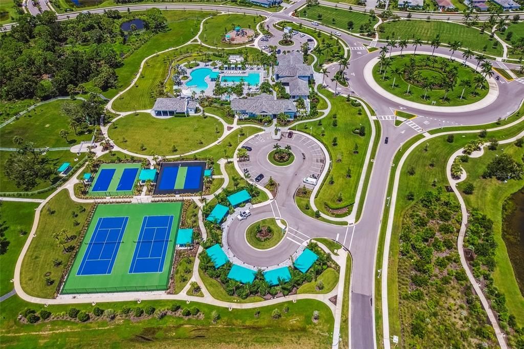 Activo con contrato: $699,999 (3 camas, 3 baños, 2190 Pies cuadrados)