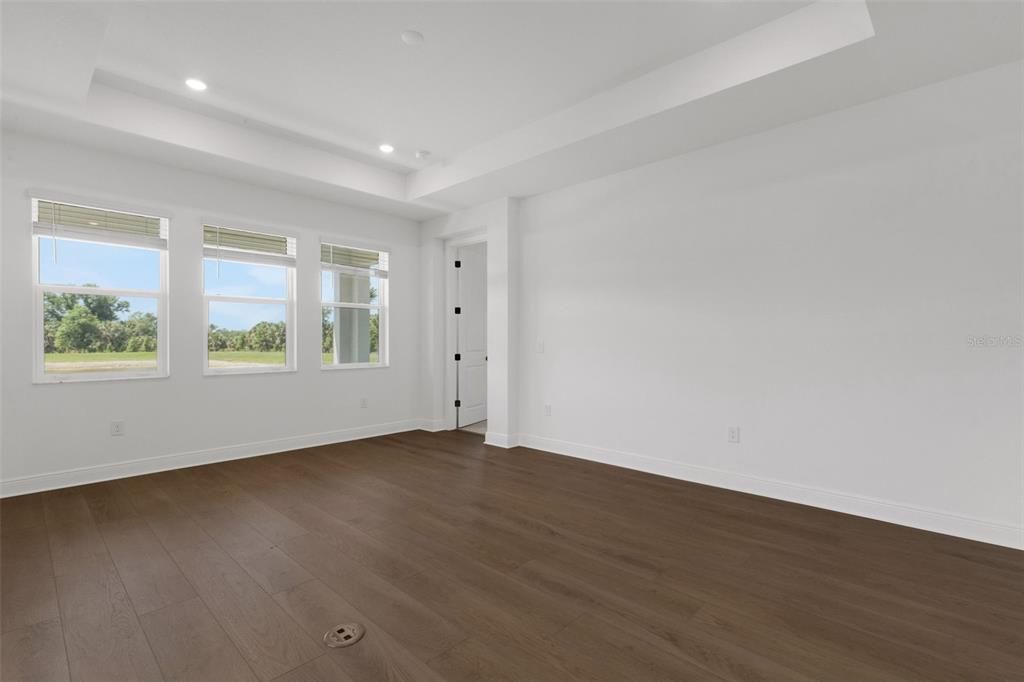 Activo con contrato: $699,999 (3 camas, 3 baños, 2190 Pies cuadrados)