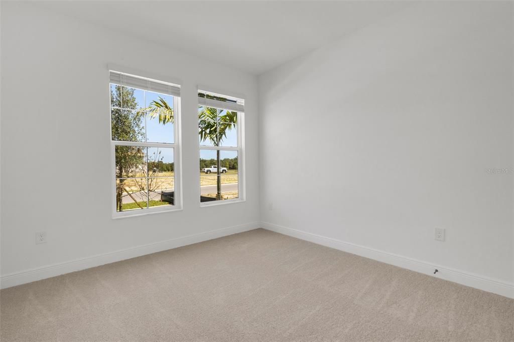 Activo con contrato: $699,999 (3 camas, 3 baños, 2190 Pies cuadrados)