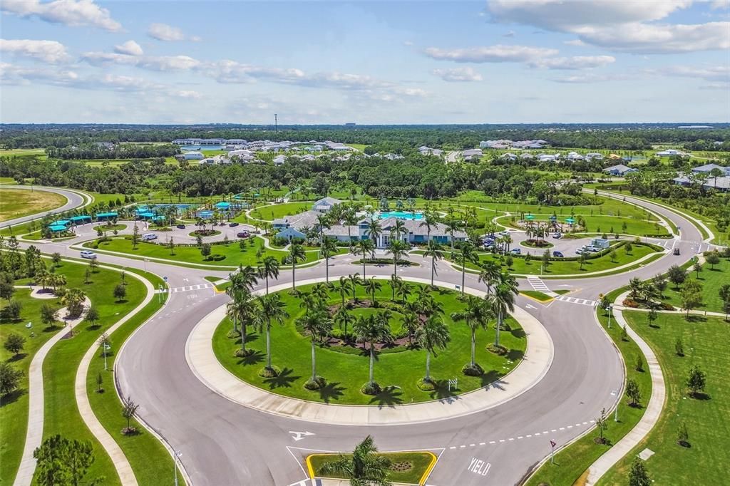 Activo con contrato: $699,999 (3 camas, 3 baños, 2190 Pies cuadrados)
