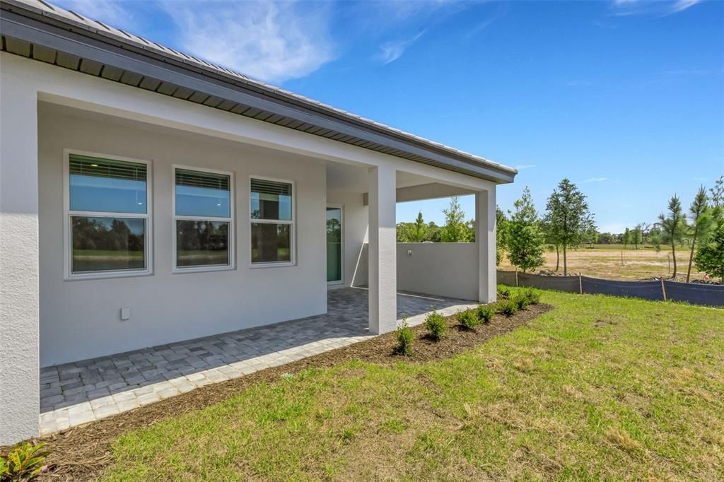 Activo con contrato: $699,999 (3 camas, 3 baños, 2190 Pies cuadrados)