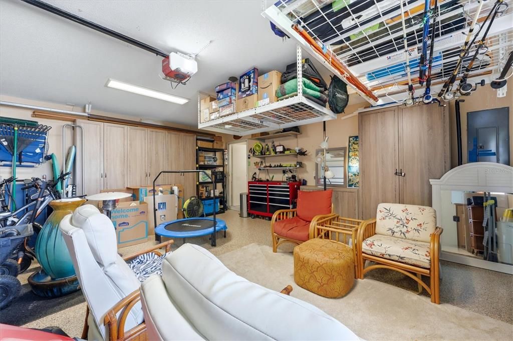 Activo con contrato: $1,150,000 (3 camas, 3 baños, 1980 Pies cuadrados)