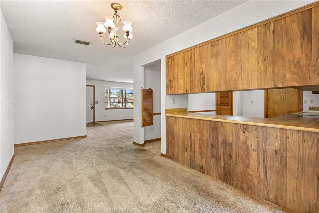 Activo con contrato: $309,900 (3 camas, 2 baños, 1624 Pies cuadrados)
