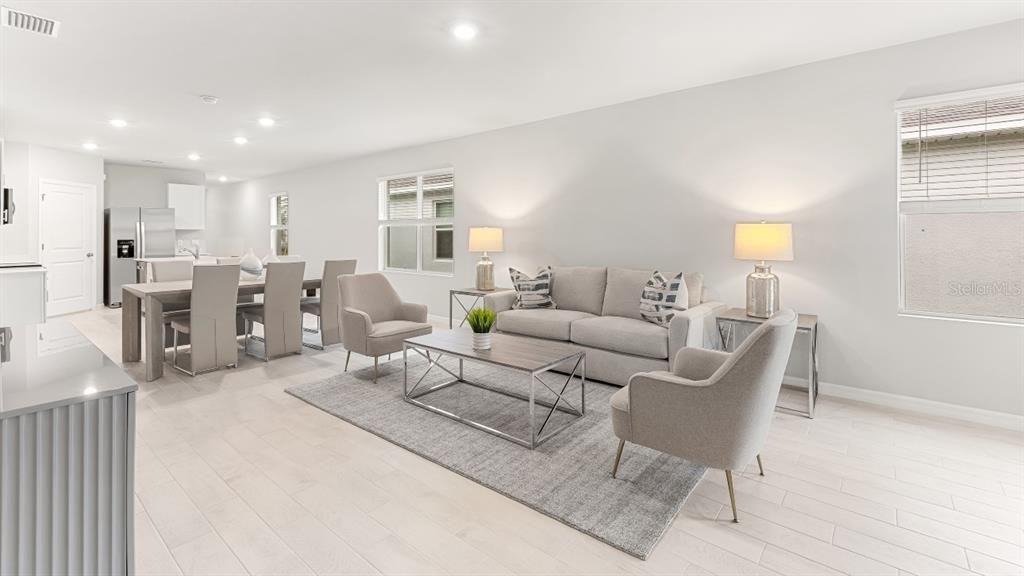 En Venta: $299,999 (4 camas, 2 baños, 1665 Pies cuadrados)