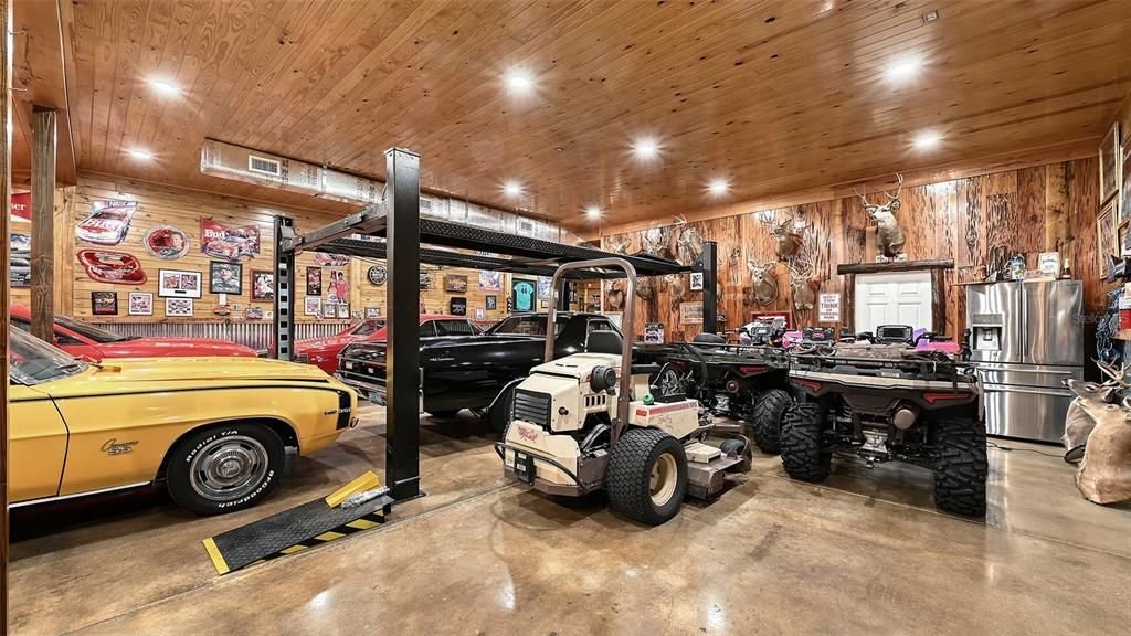 На продажу: $2,149,500 (5 спален, 3 ванн, 7543 Квадратных фут)