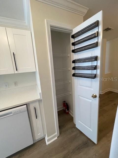 В аренду: $2,100 (3 спален, 2 ванн, 1335 Квадратных фут)