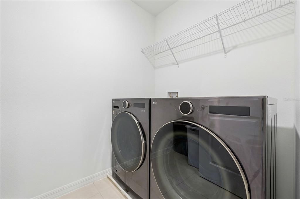 En Venta: $675,000 (5 camas, 3 baños, 2635 Pies cuadrados)