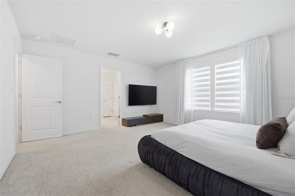 En Venta: $675,000 (5 camas, 3 baños, 2635 Pies cuadrados)