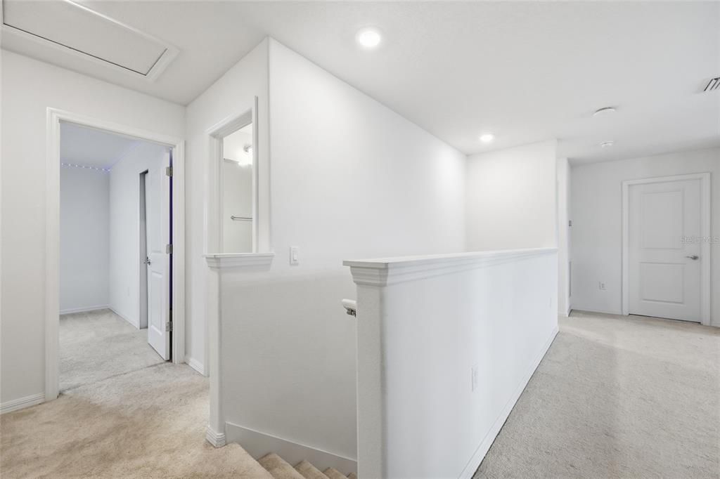 En Venta: $675,000 (5 camas, 3 baños, 2635 Pies cuadrados)