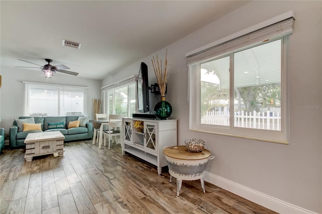 For Rent: $4,400 (2 beds, 2 baths, 1154 Square Feet)