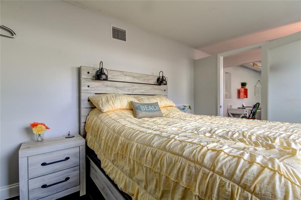 For Rent: $4,400 (2 beds, 2 baths, 1154 Square Feet)