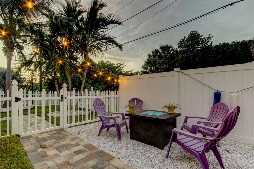 For Rent: $4,400 (2 beds, 2 baths, 1154 Square Feet)
