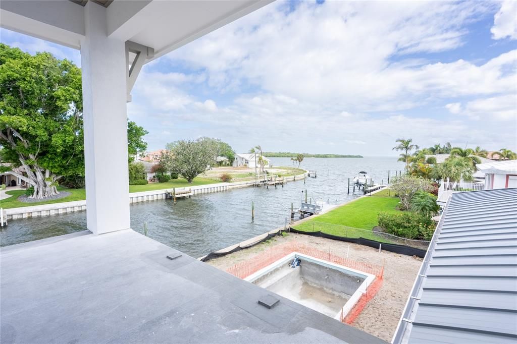Active With Contract: $4,250,000 (5 beds, 5 baths, 4555 Square Feet)