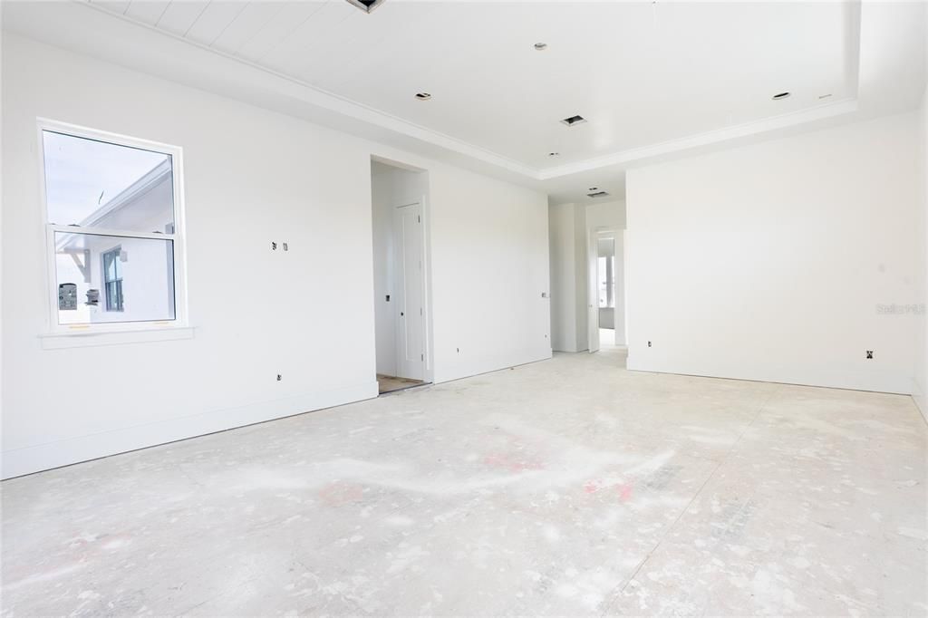 Active With Contract: $4,250,000 (5 beds, 5 baths, 4555 Square Feet)
