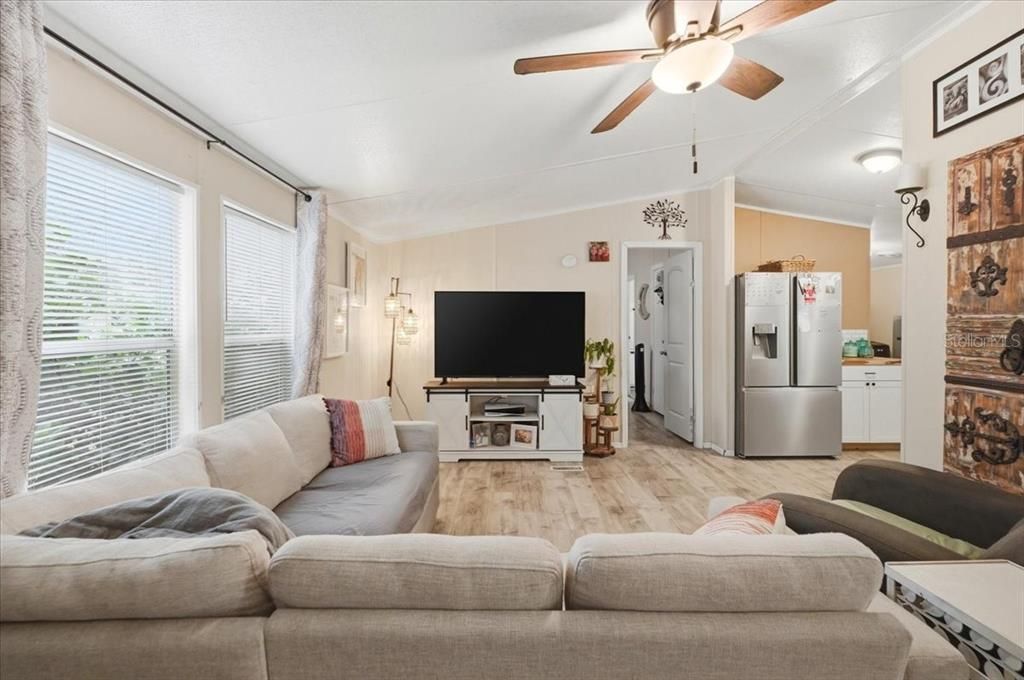 Activo con contrato: $230,000 (4 camas, 2 baños, 1440 Pies cuadrados)