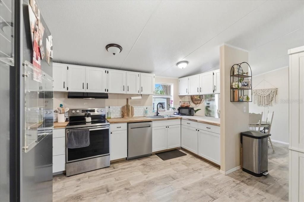 Activo con contrato: $230,000 (4 camas, 2 baños, 1440 Pies cuadrados)