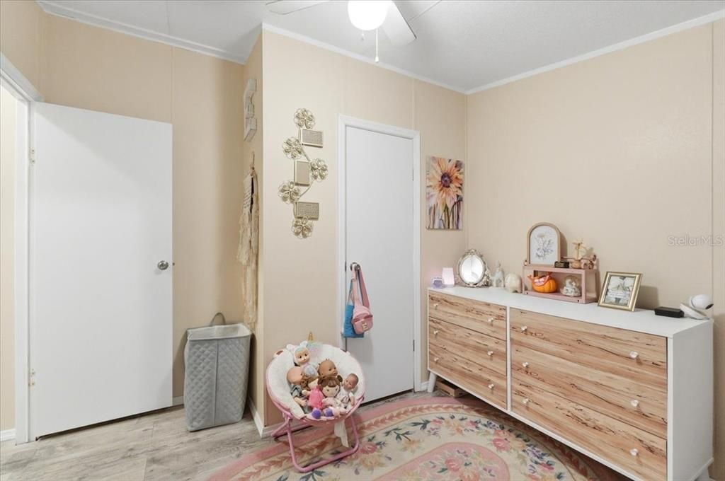 Activo con contrato: $230,000 (4 camas, 2 baños, 1440 Pies cuadrados)