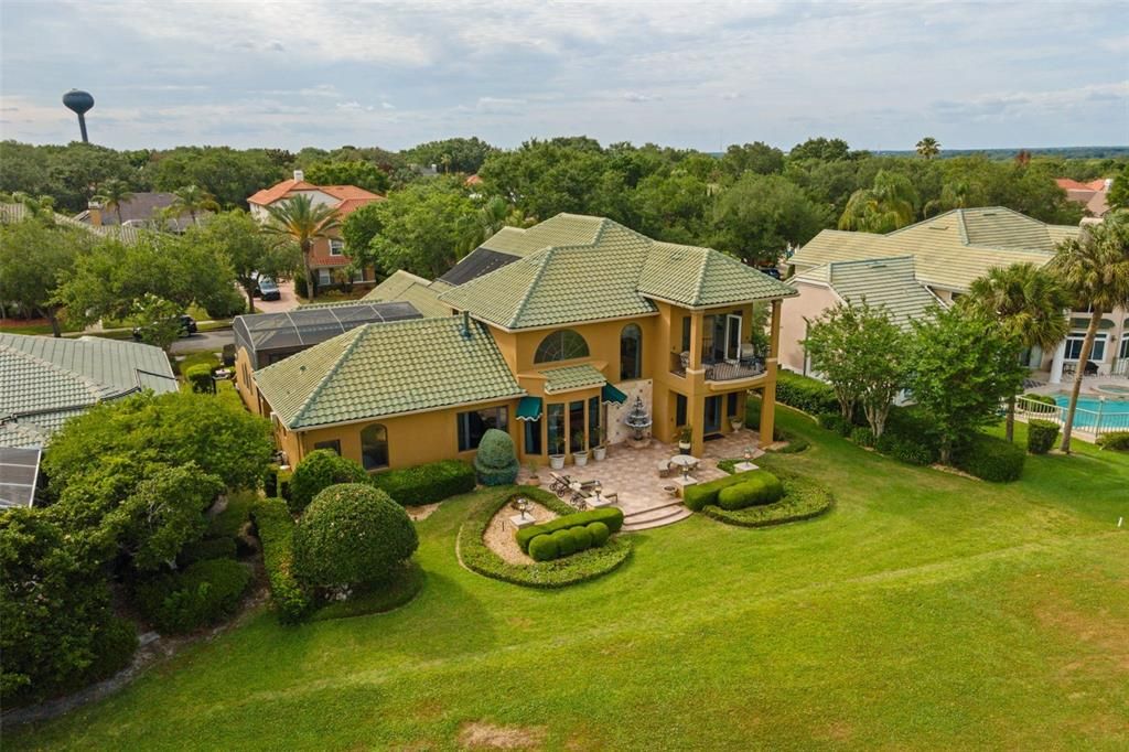 Activo con contrato: $1,450,000 (5 camas, 3 baños, 4215 Pies cuadrados)