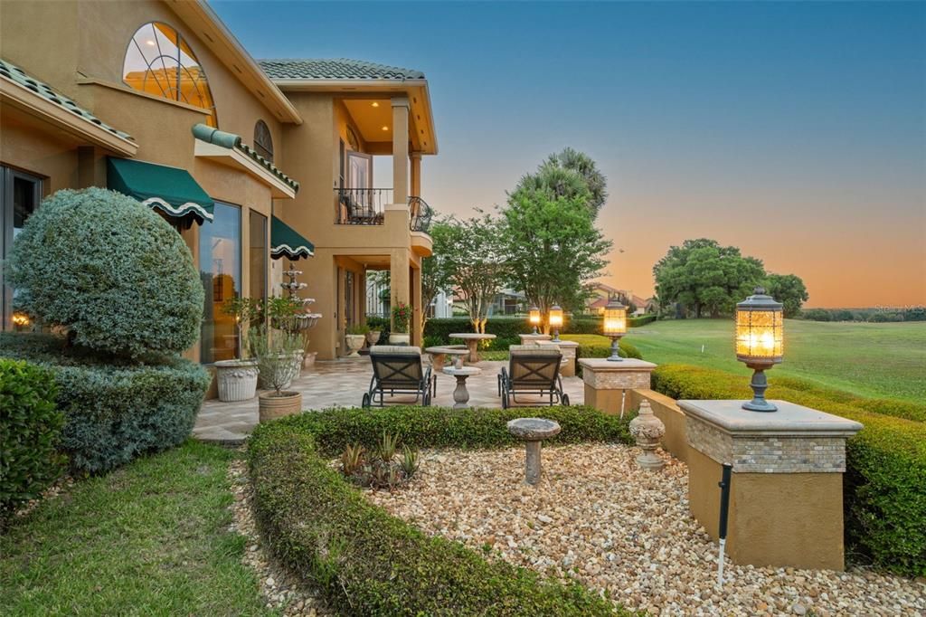 Activo con contrato: $1,450,000 (5 camas, 3 baños, 4215 Pies cuadrados)