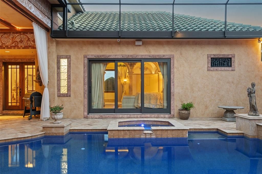 Activo con contrato: $1,450,000 (5 camas, 3 baños, 4215 Pies cuadrados)