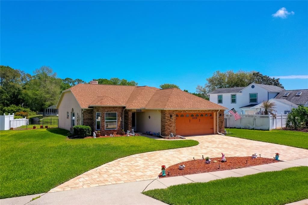 En Venta: $375,000 (2 camas, 2 baños, 1450 Pies cuadrados)