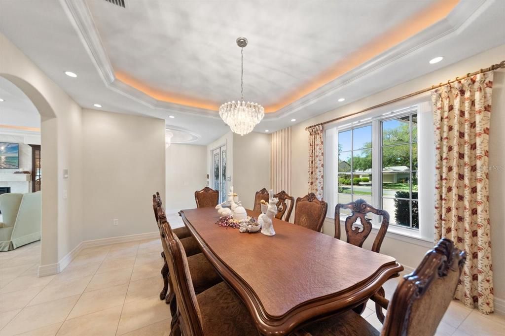 En Venta: $2,795,000 (5 camas, 6 baños, 5532 Pies cuadrados)