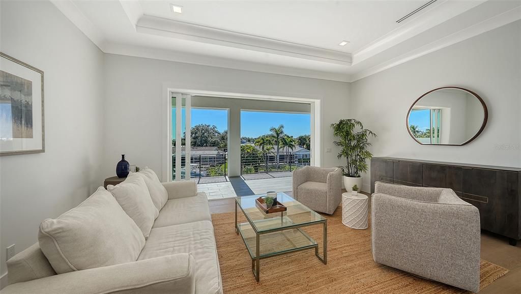 En Venta: $4,649,900 (5 camas, 4 baños, 4132 Pies cuadrados)