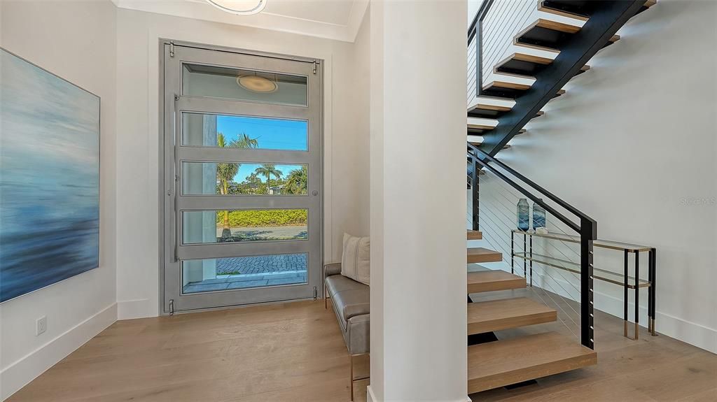 En Venta: $4,649,900 (5 camas, 4 baños, 4132 Pies cuadrados)