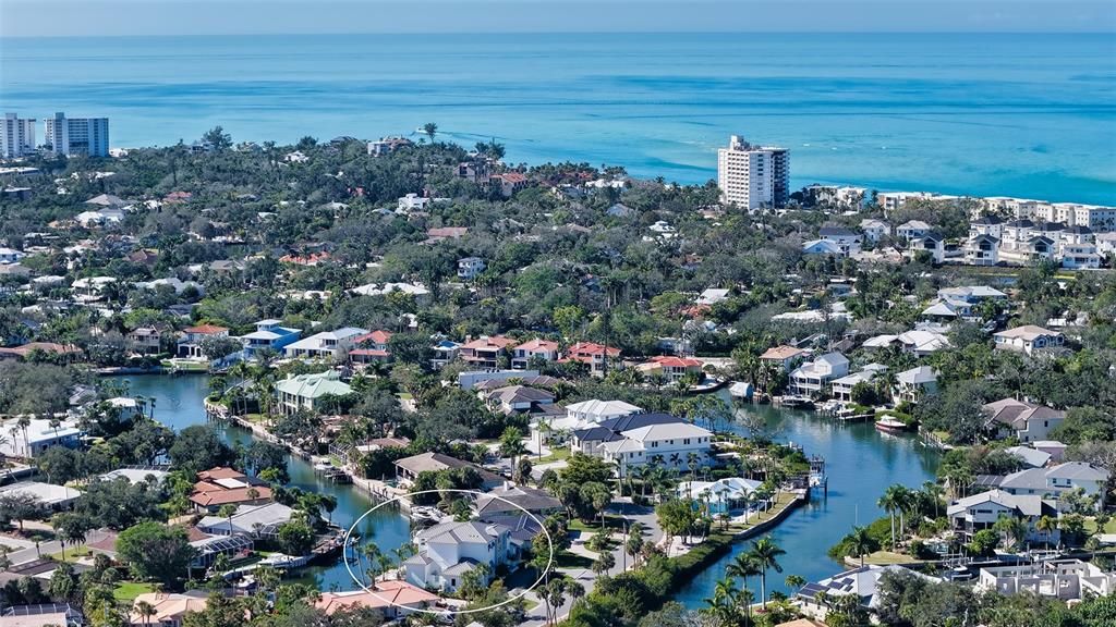 En Venta: $4,649,900 (5 camas, 4 baños, 4132 Pies cuadrados)