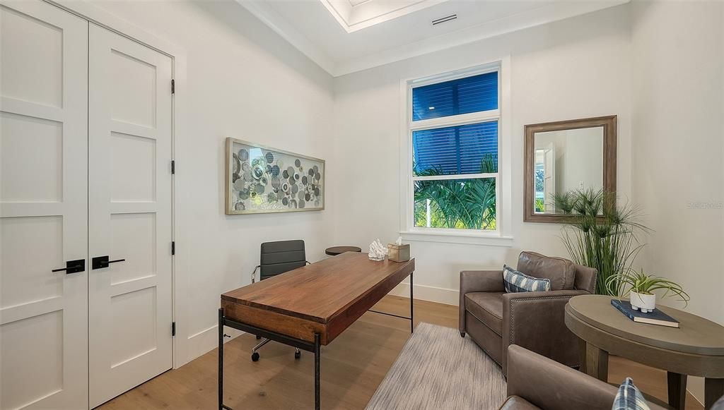 En Venta: $4,649,900 (5 camas, 4 baños, 4132 Pies cuadrados)