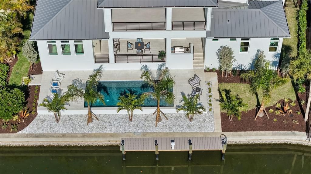 En Venta: $4,649,900 (5 camas, 4 baños, 4132 Pies cuadrados)