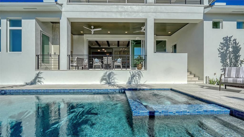 En Venta: $4,649,900 (5 camas, 4 baños, 4132 Pies cuadrados)