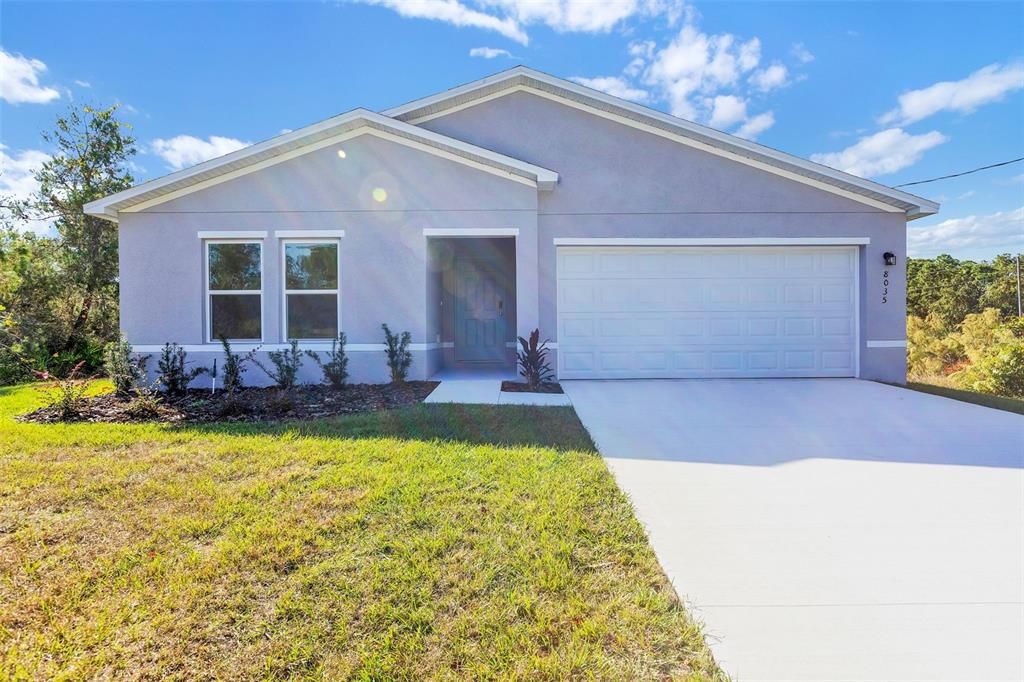 Active With Contract: $325,990 (3 beds, 2 baths, 1808 Square Feet)