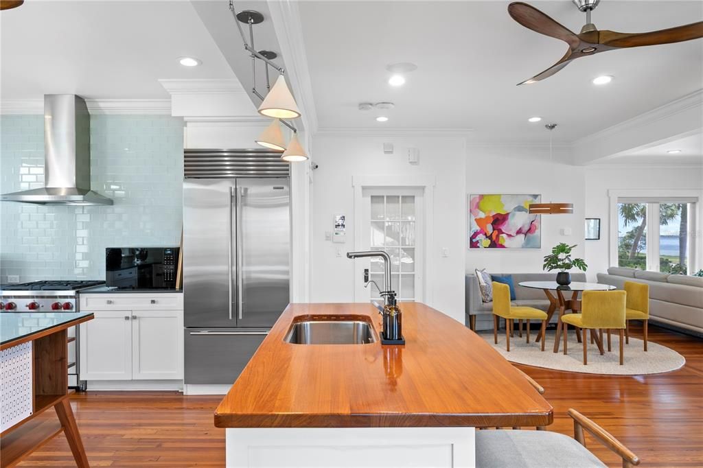 En Venta: $3,900,000 (5 camas, 5 baños, 4790 Pies cuadrados)