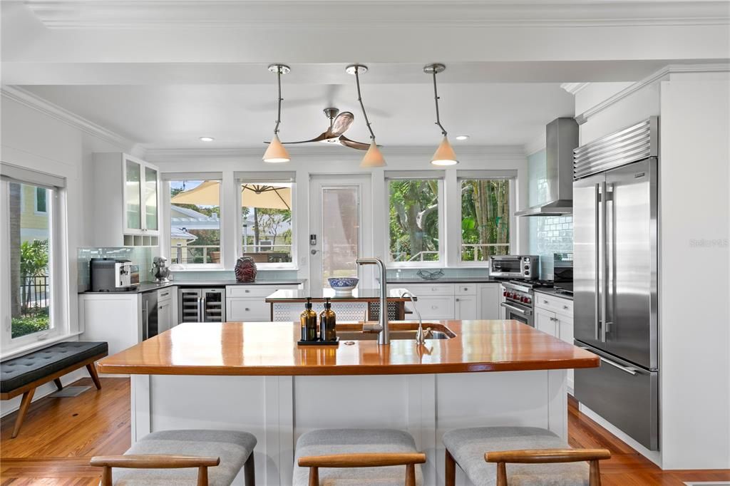 En Venta: $3,900,000 (5 camas, 5 baños, 4790 Pies cuadrados)