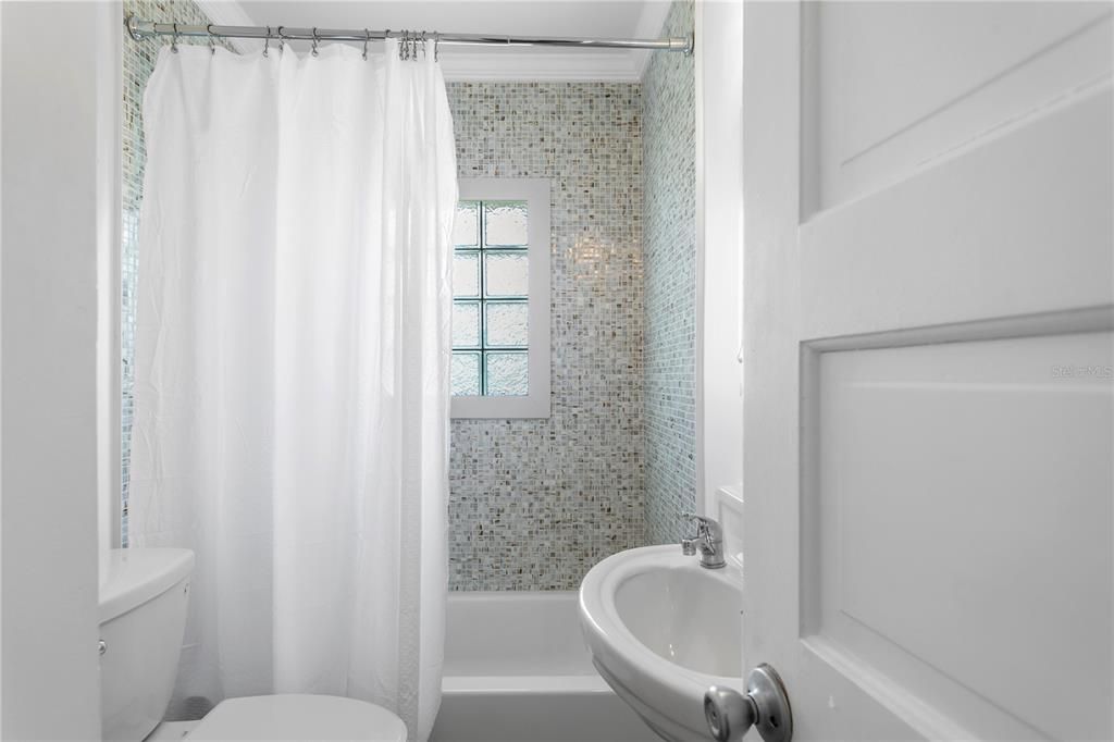 En Venta: $3,900,000 (5 camas, 5 baños, 4790 Pies cuadrados)