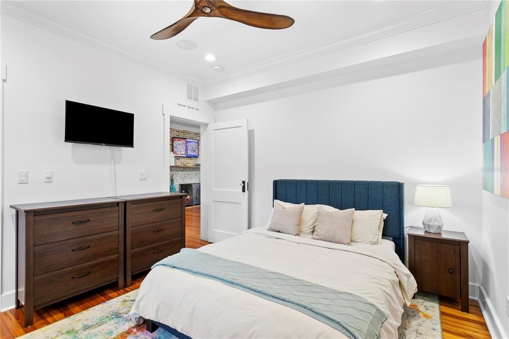 En Venta: $3,900,000 (5 camas, 5 baños, 4790 Pies cuadrados)