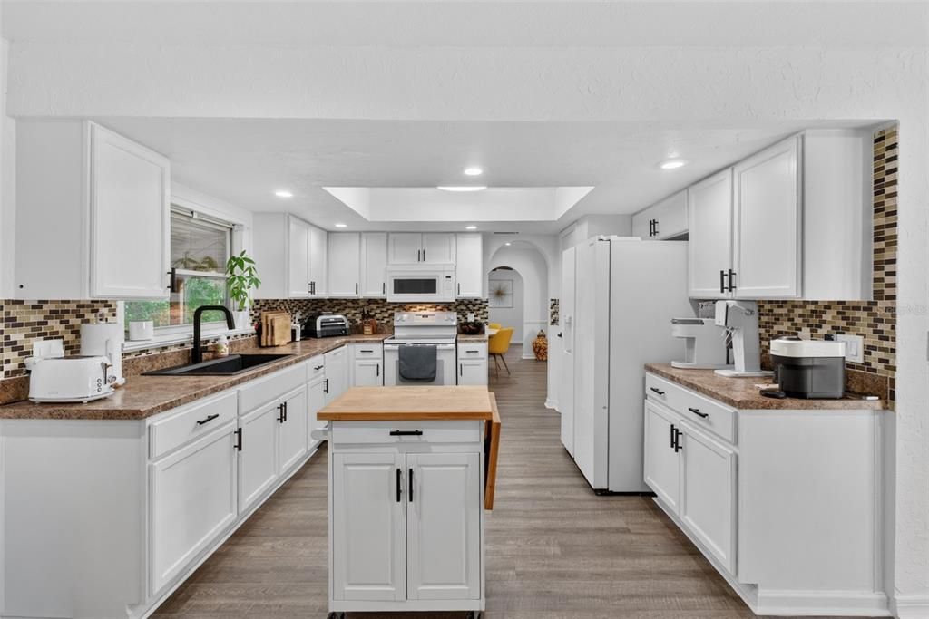 For Sale: $574,990 (4 beds, 2 baths, 2312 Square Feet)