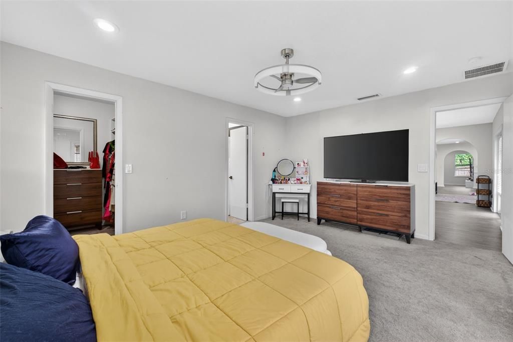 For Sale: $574,990 (4 beds, 2 baths, 2312 Square Feet)