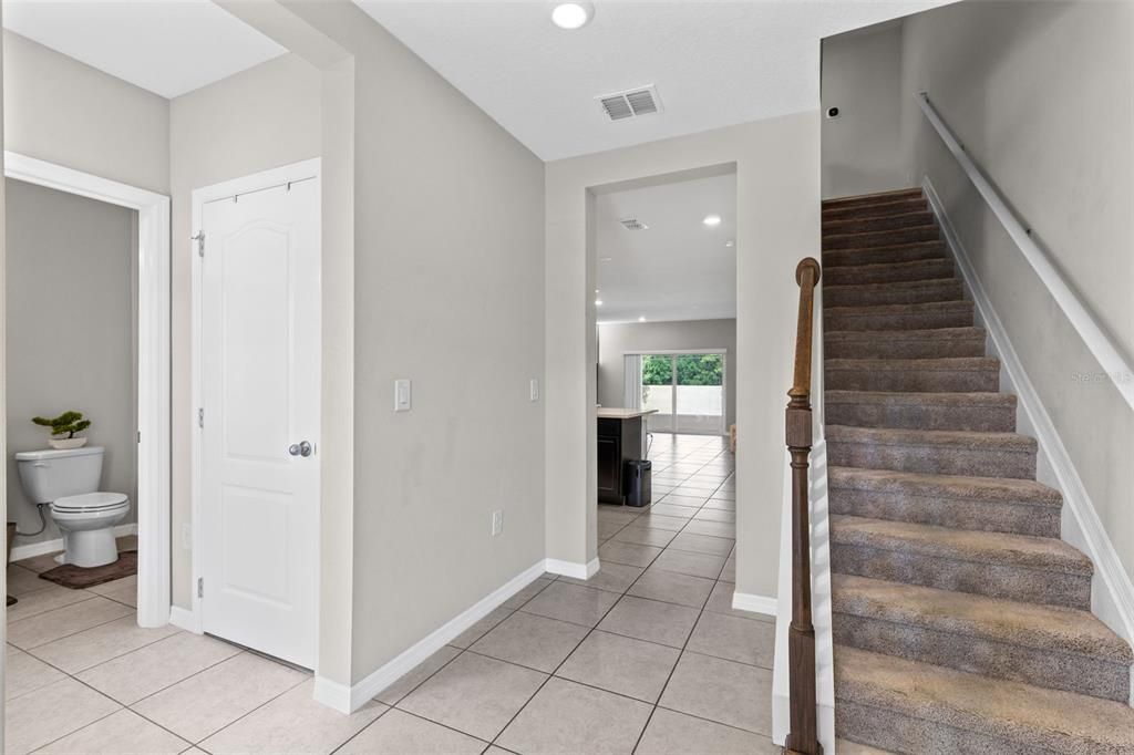 For Sale: $285,000 (3 beds, 2 baths, 1762 Square Feet)