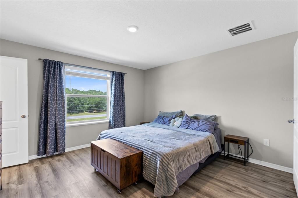 For Sale: $285,000 (3 beds, 2 baths, 1762 Square Feet)