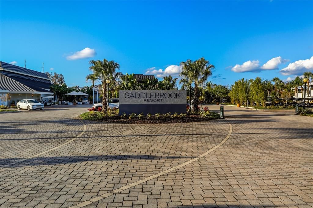 Active With Contract: $280,000 (2 beds, 2 baths, 1400 Square Feet)
