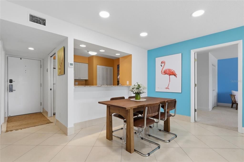 Active With Contract: $280,000 (2 beds, 2 baths, 1400 Square Feet)