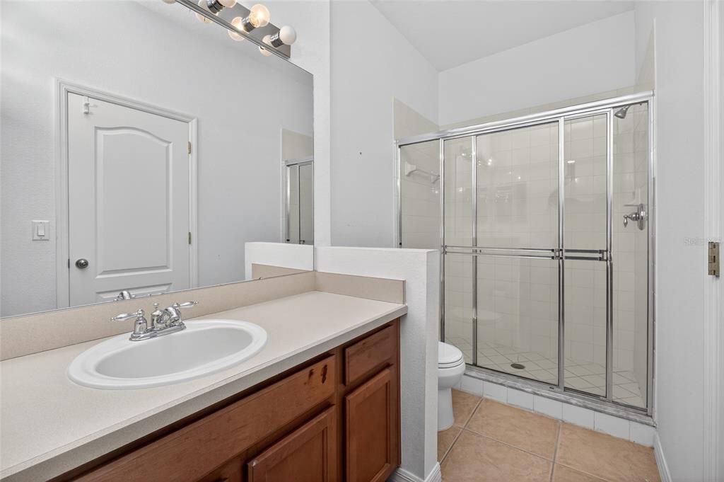 Active With Contract: $189,900 (2 beds, 2 baths, 1267 Square Feet)